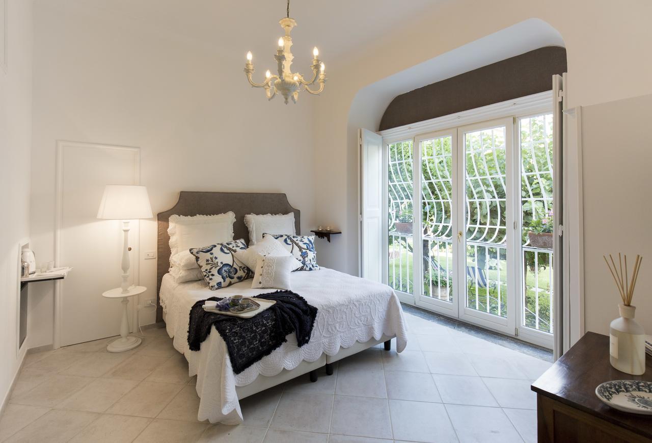 ピアーノ・ディ・ソッレント Palazzo Cacace Relais Bed & Breakfast エクステリア 写真